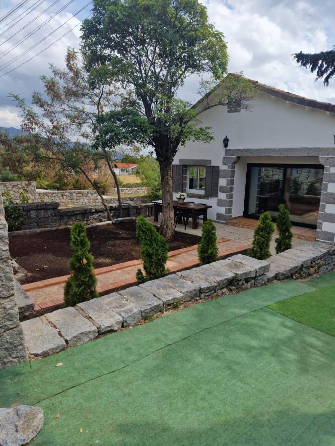 El Nido Del Aguila Hotel Las Gacelas, Becerril Бесерил де ла Сиера Екстериор снимка